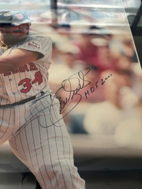 Kirby Puckett Framed Autographed Photo w/ "HOF 2001" inscription