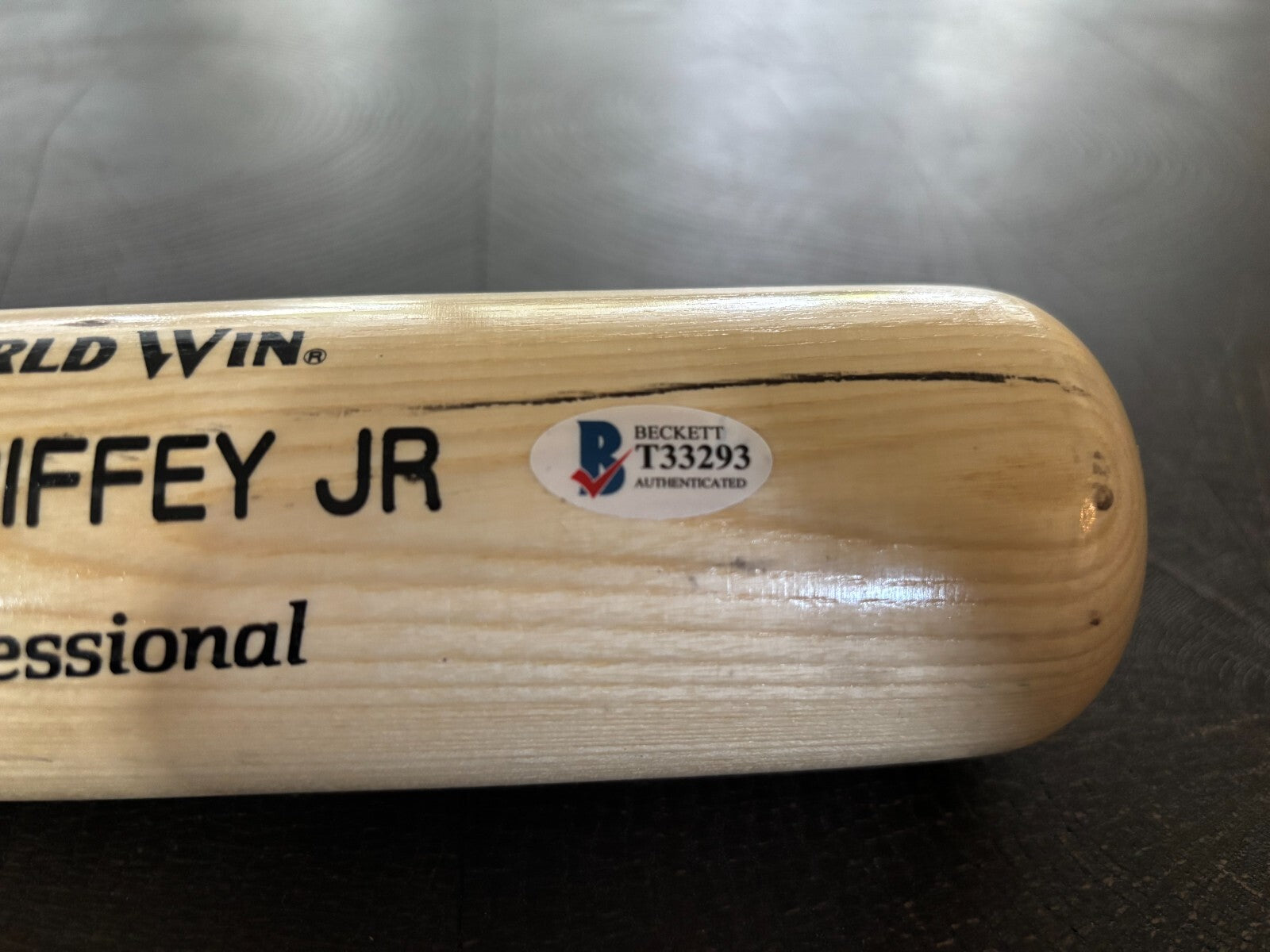 Ken Griffey Jr Autograph Mizuno Bat Beckett COA