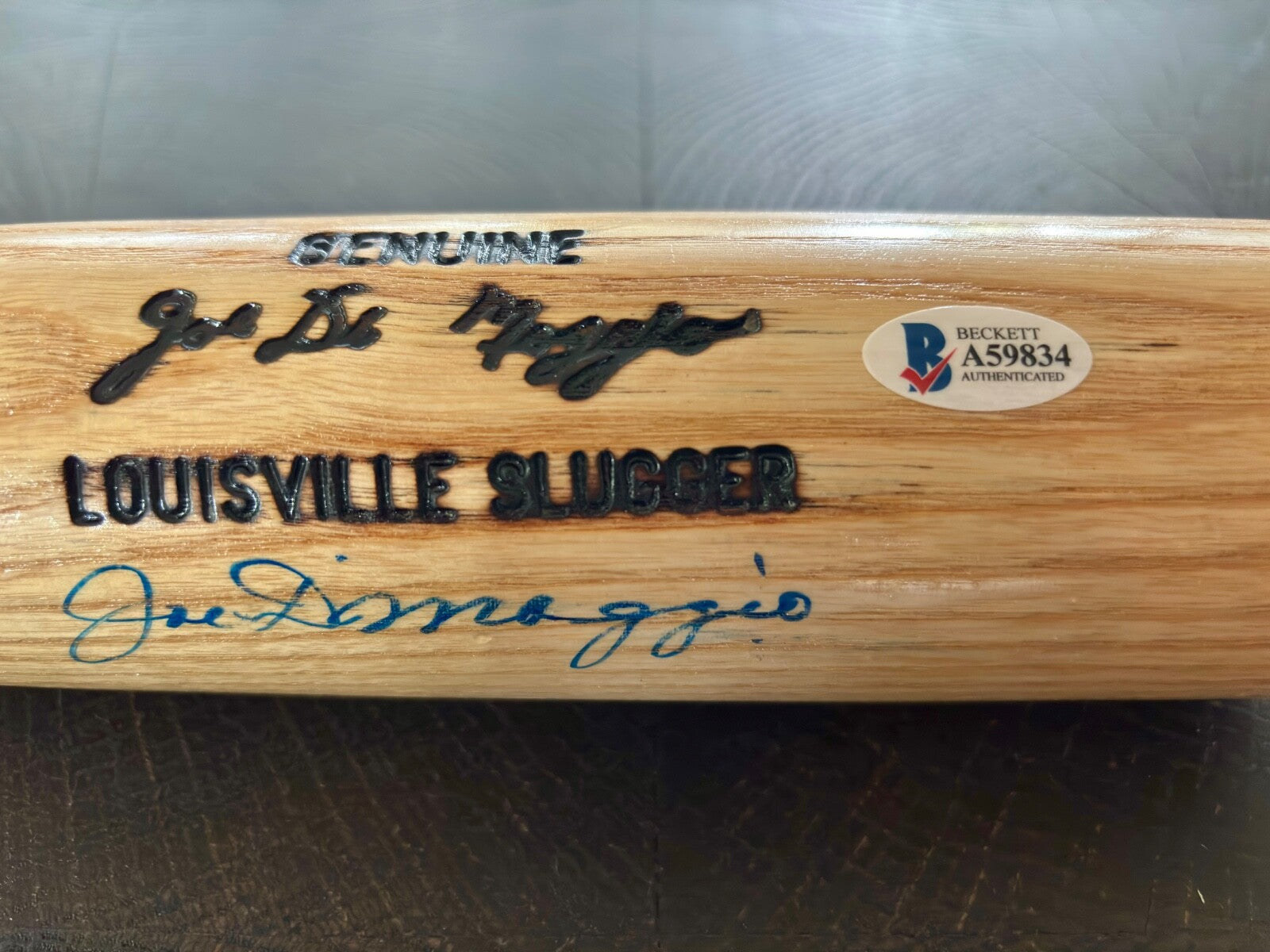 Joe Dimaggio Autograph Hillerich & Bradsby Louisville Slugger Bat Beckett LOA