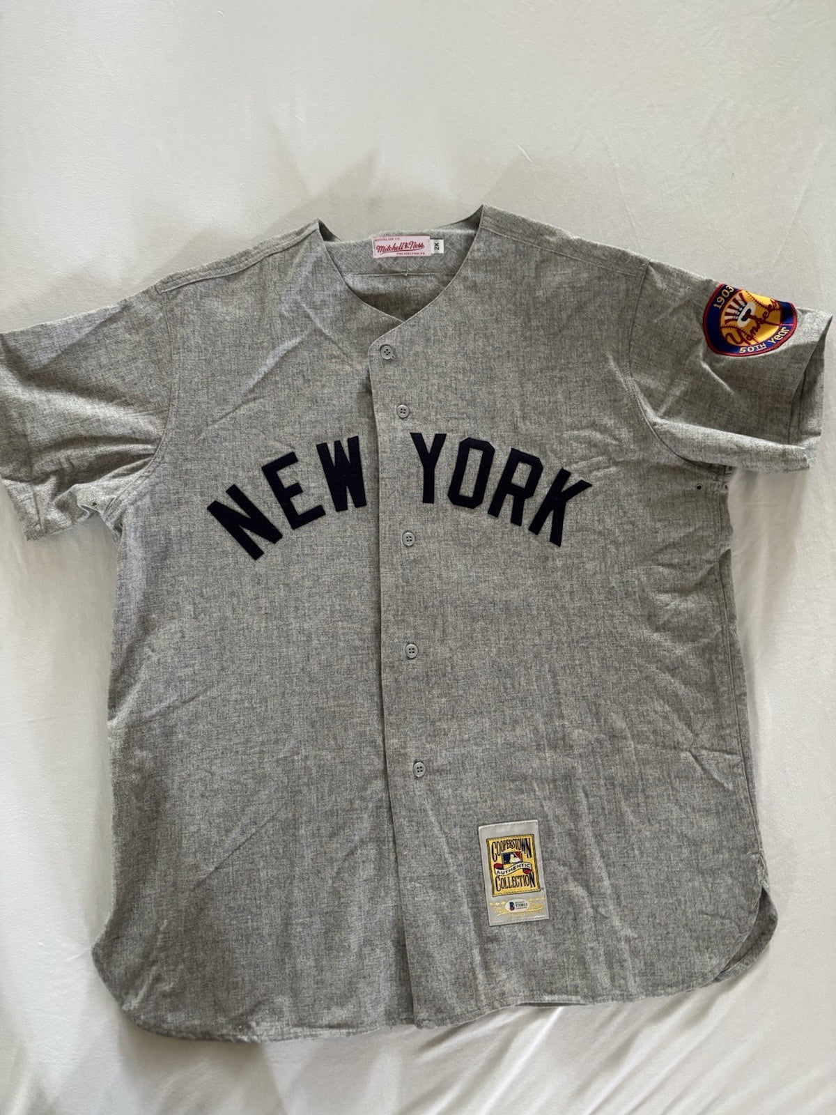 Yogi Berra Mitchell & Ness Autograph Yankees Jersey Beckett COA