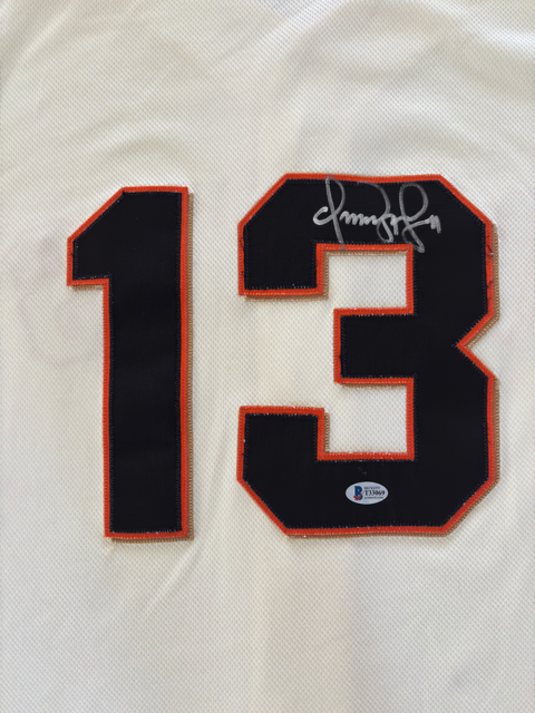 Omar Vizquel Autograph Giants Jersey w/ Beckett COA