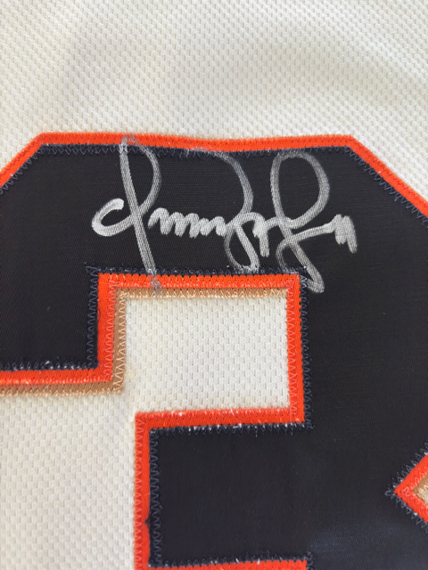 Omar Vizquel Autograph Giants Jersey w/ Beckett COA