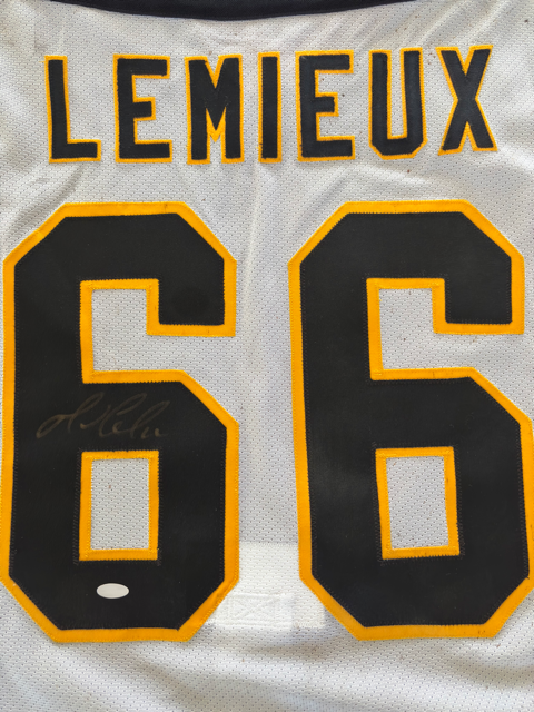 Mario Lemieux Autographed Penguins Jersey
