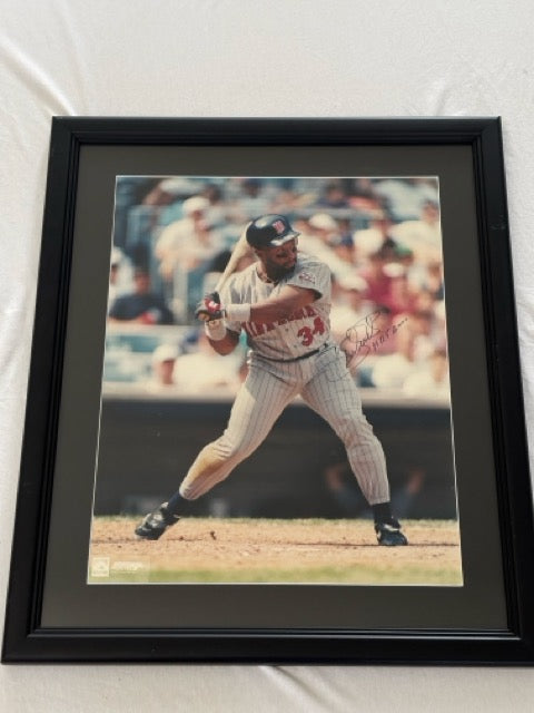Kirby Puckett Framed Autographed Photo w/ "HOF 2001" inscription