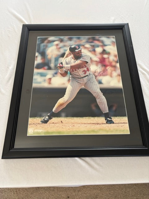 Kirby Puckett Framed Autographed Photo w/ "HOF 2001" inscription