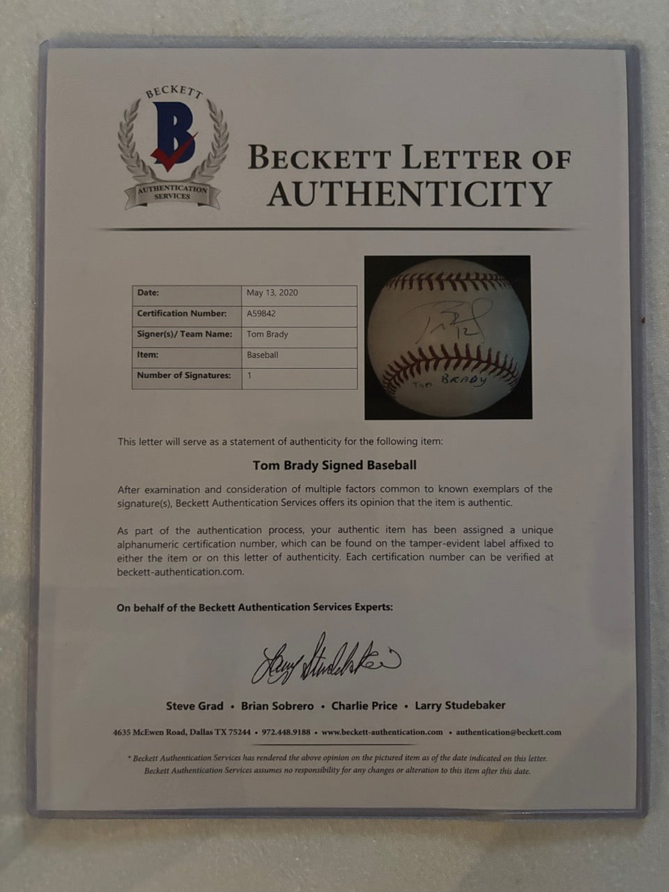 Tom Brady Autograph Baseball w/ Beckett LOA