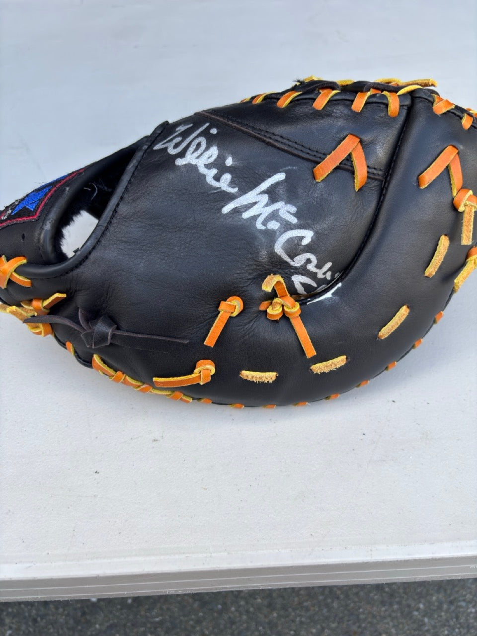 Willie McCovey Autograph Baseball Glove