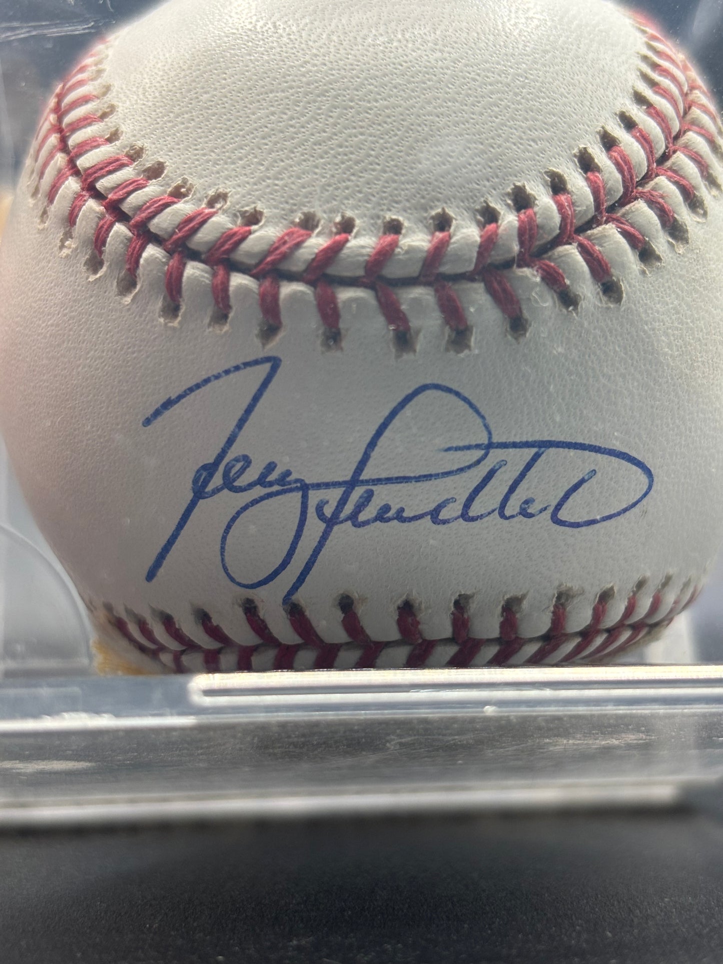 Terry Pendleton Autograph Baseball